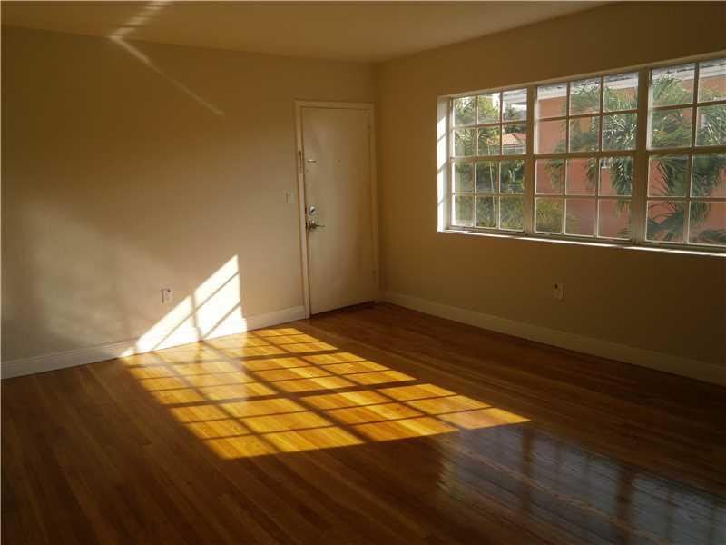 8 54 41 CORAL GABLES DOUG - Residential Lease