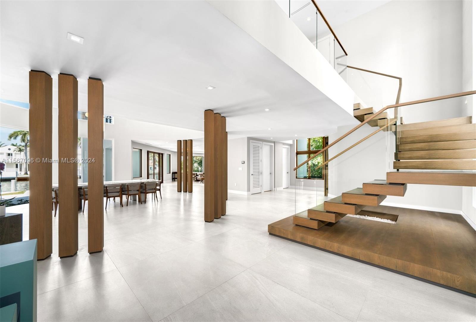 GOLDEN BEACH SEC E - Residential