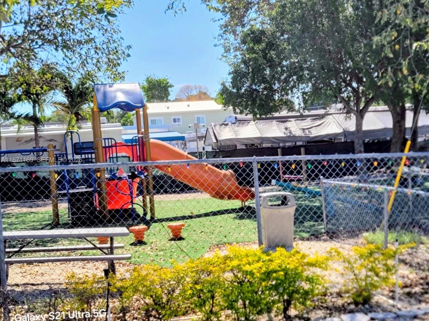 CALUSA CAMPGROUND - Land