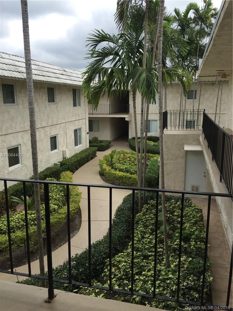Monterey Gardens Of Pinec - Residential Lease