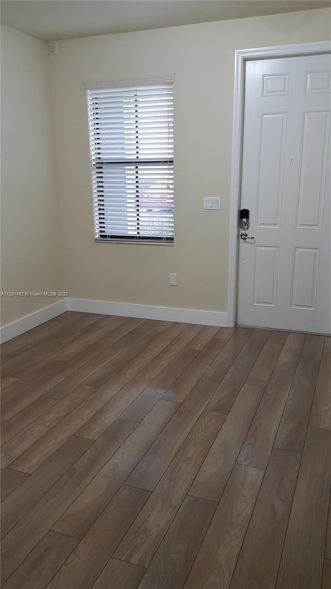 INTERLAKEN - Residential Lease