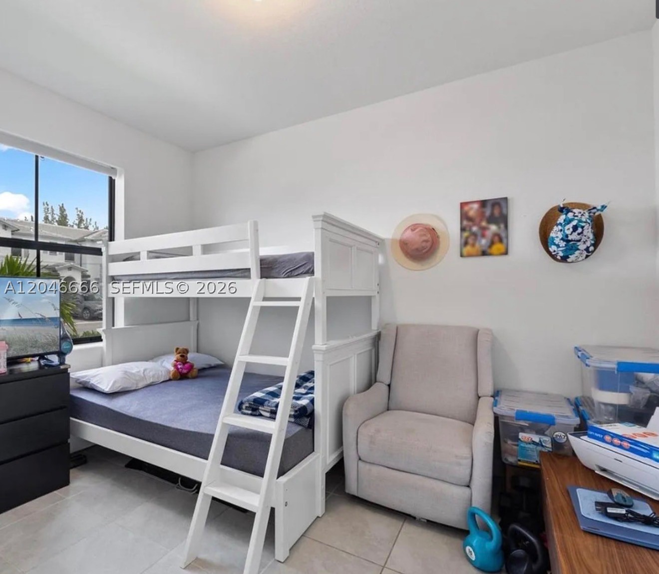 PINE ISLE - Residential