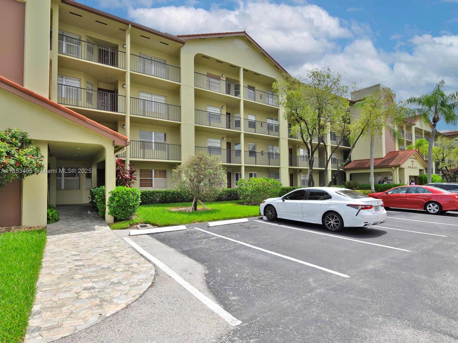 IVANHOE EAST AT CENTURY V - Residential