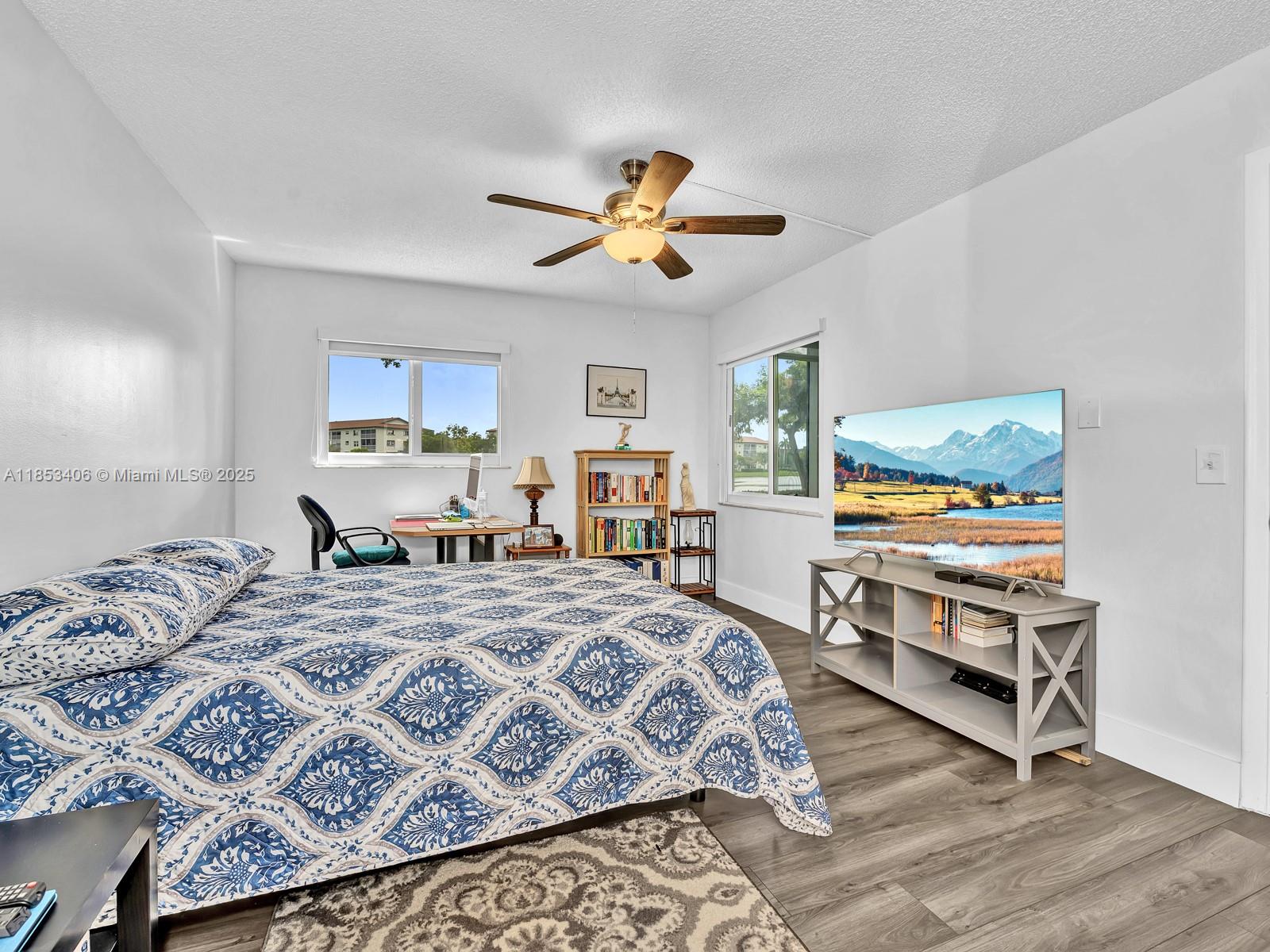 IVANHOE EAST AT CENTURY V - Residential