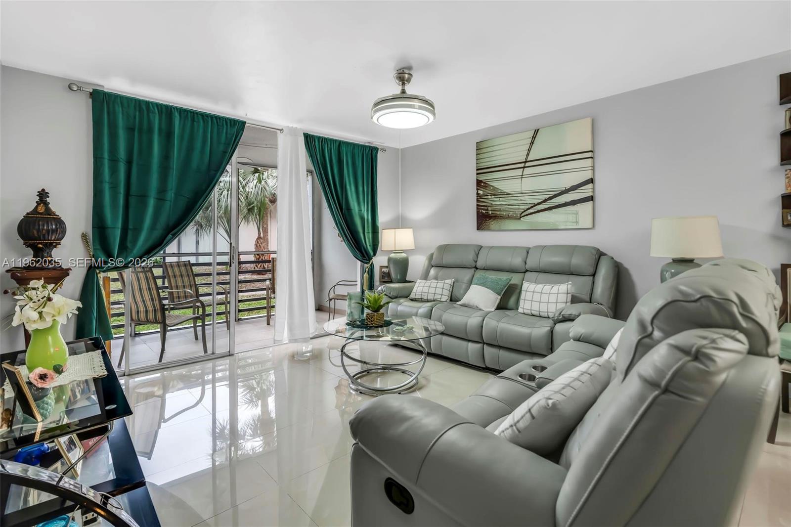 CYPRESS CHASE CONDO NO 8 - Residential