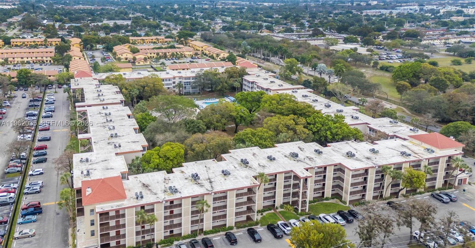 CYPRESS CHASE CONDO NO 8 - Residential