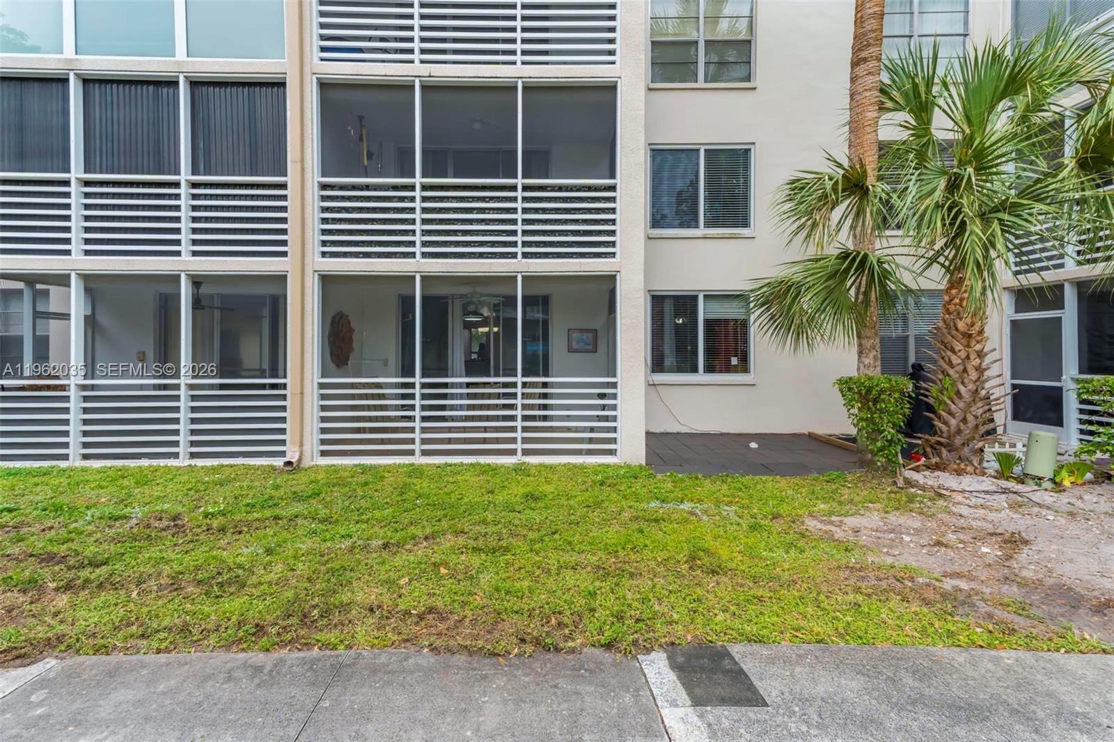 CYPRESS CHASE CONDO NO 8 - Residential