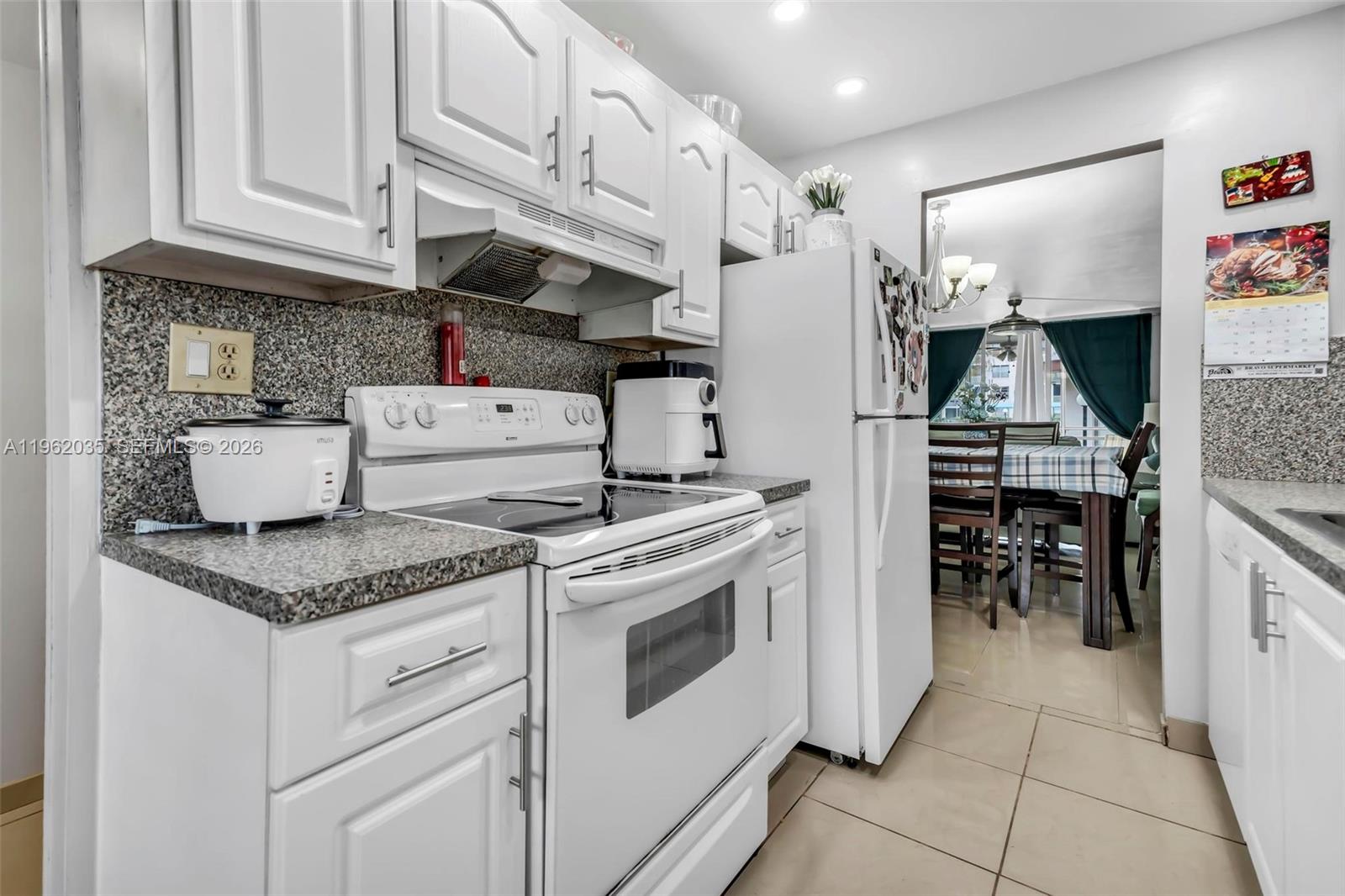 CYPRESS CHASE CONDO NO 8 - Residential