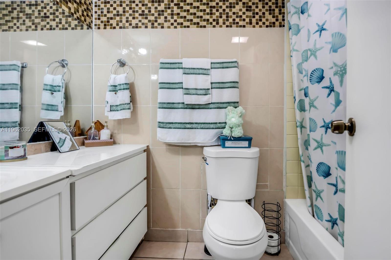 CYPRESS CHASE CONDO NO 8 - Residential