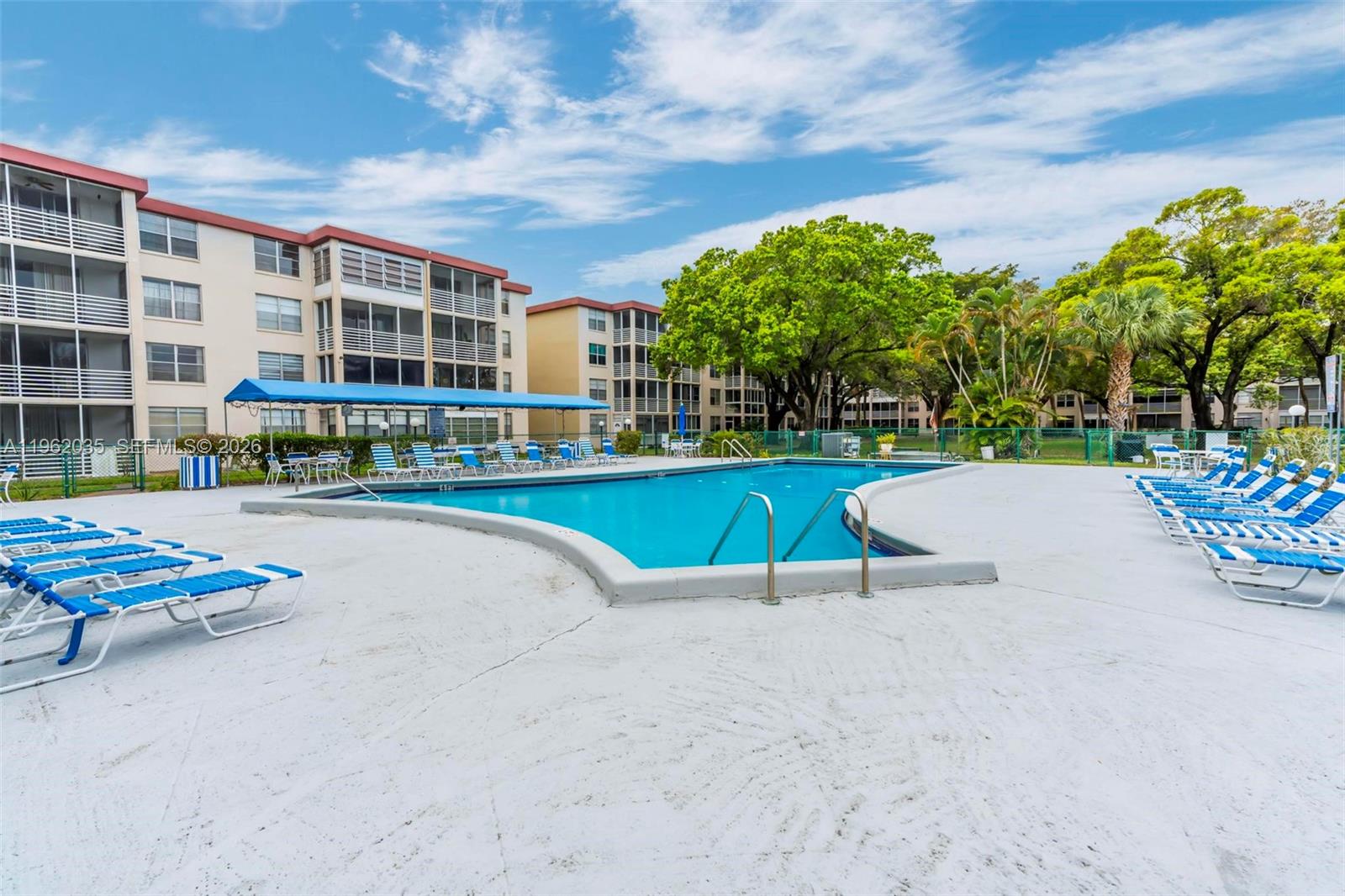CYPRESS CHASE CONDO NO 8 - Residential