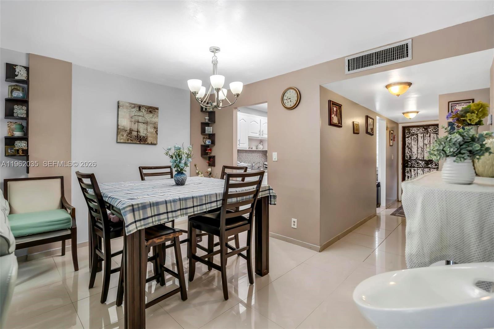 CYPRESS CHASE CONDO NO 8 - Residential