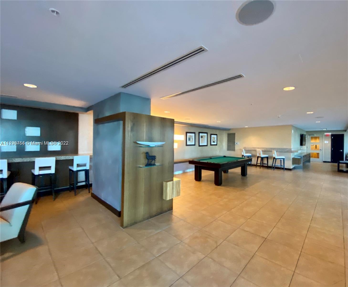INFINITY AT BRICKELL - Residential