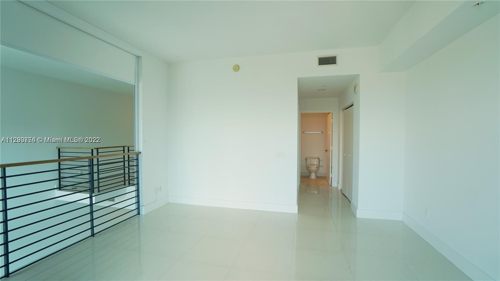 INFINITY AT BRICKELL - Residential