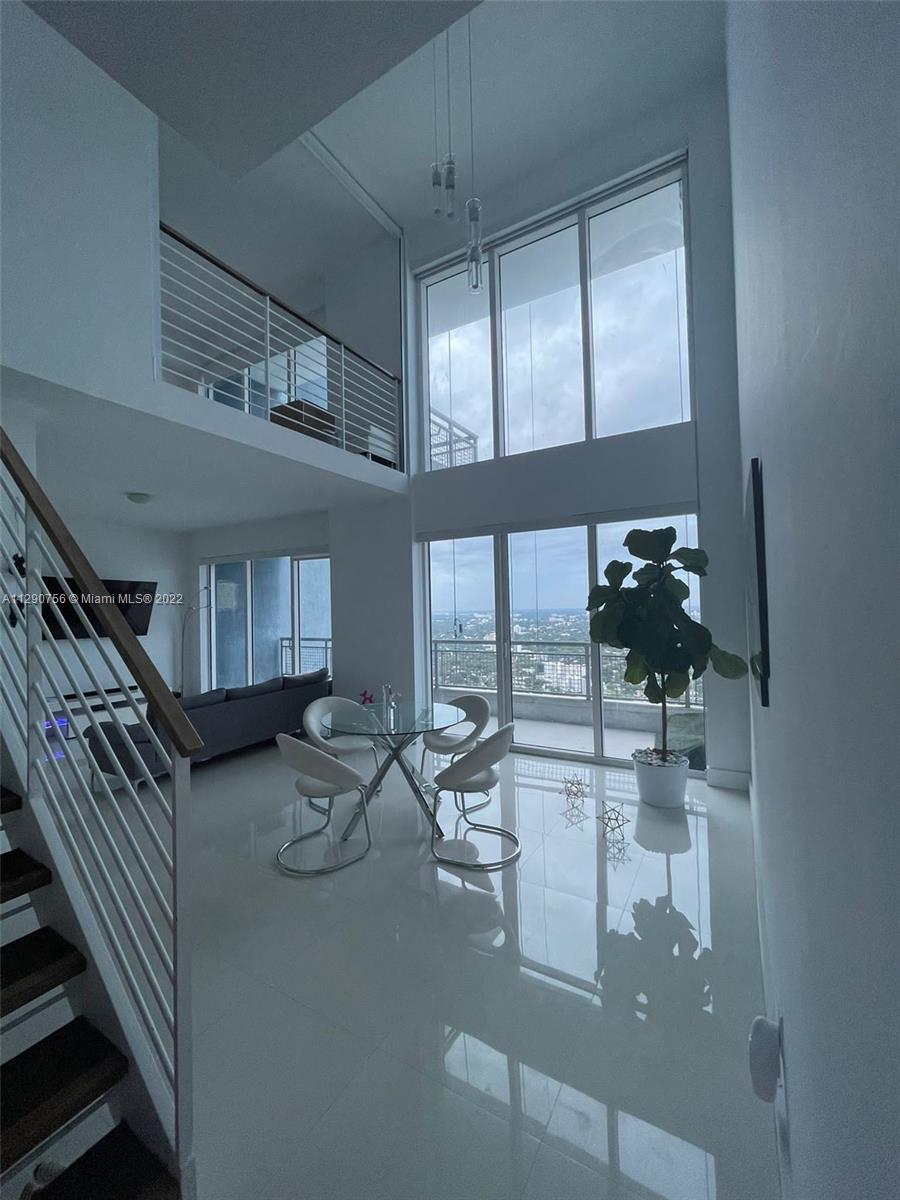 INFINITY AT BRICKELL - Residential