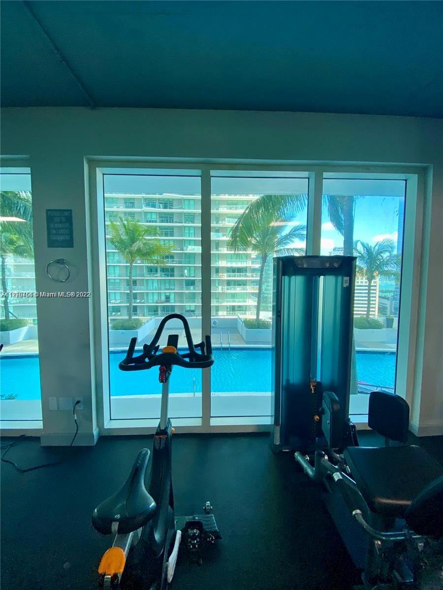 INFINITY AT BRICKELL - Residential