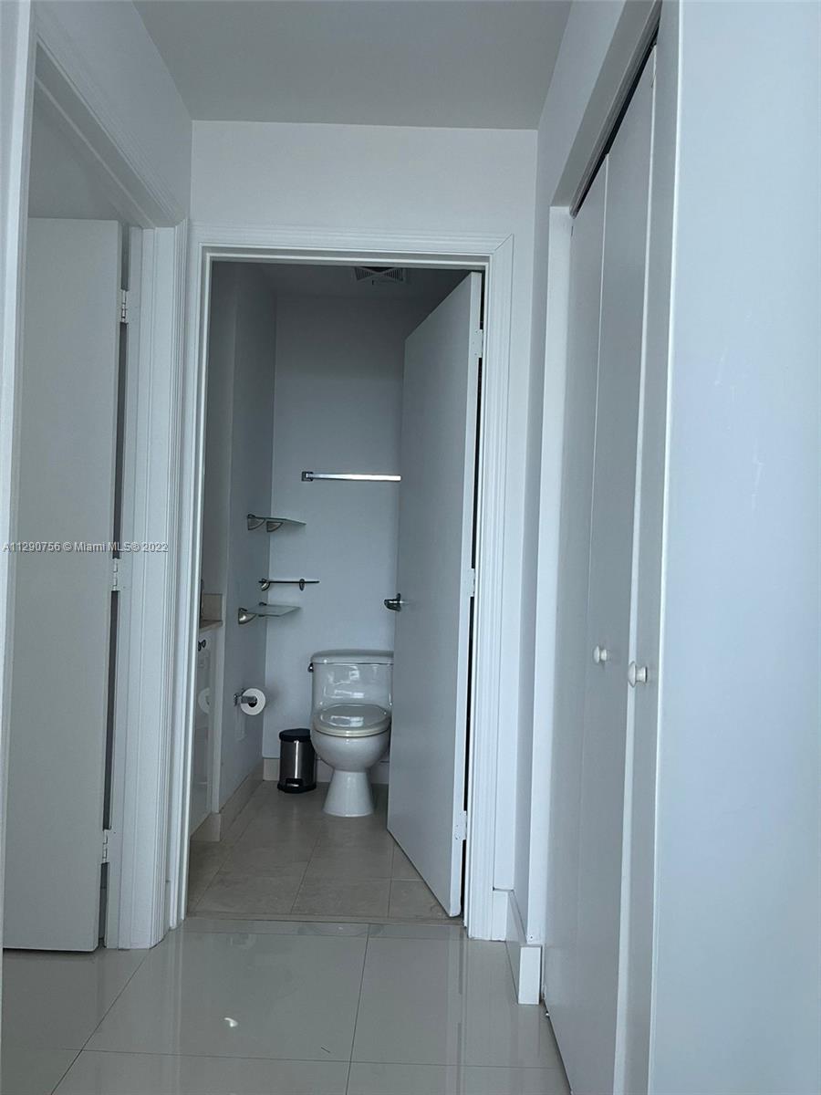 INFINITY AT BRICKELL - Residential
