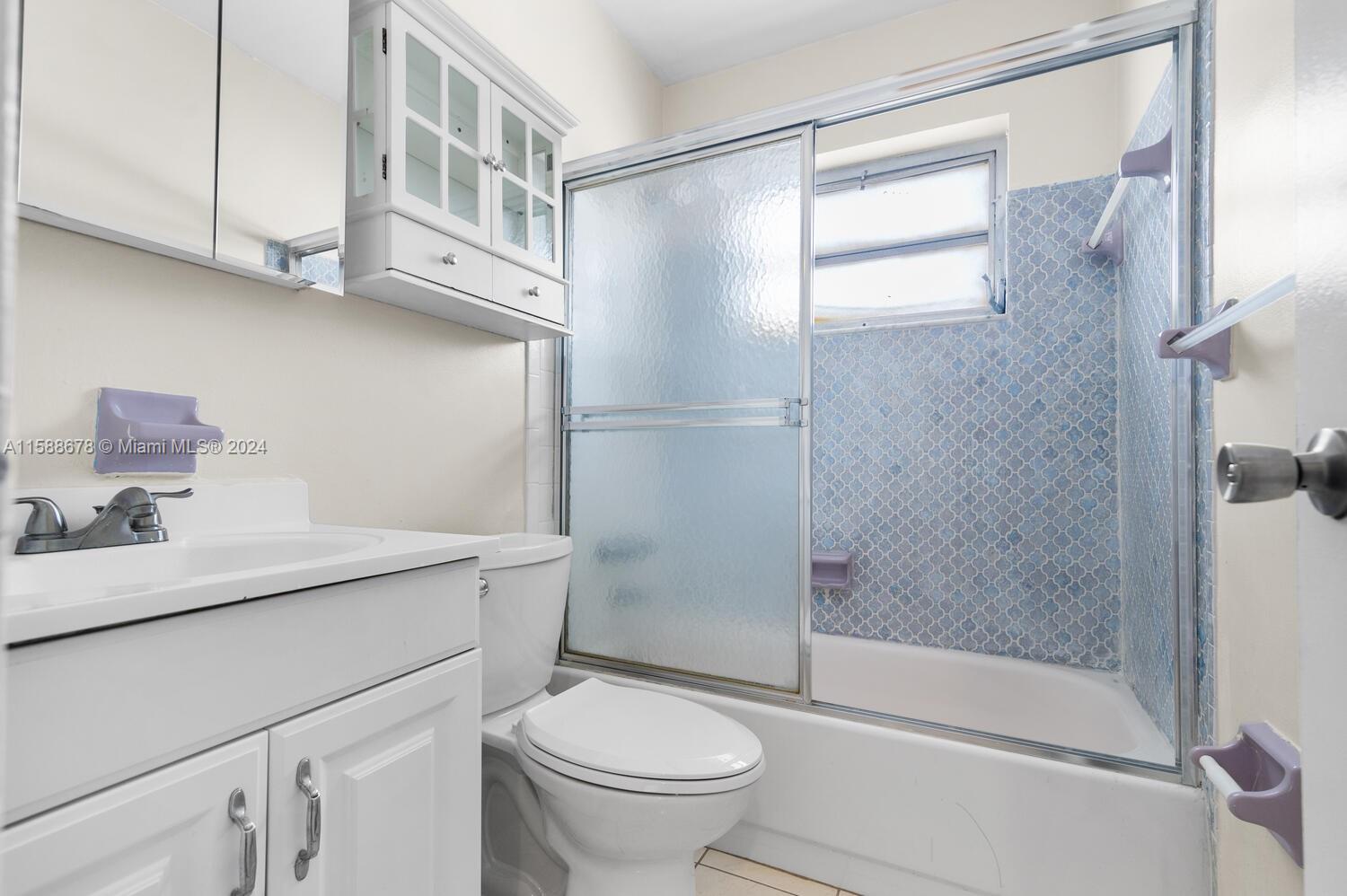 HOLLYWOOD BEACH GARDENS - Residential Lease
