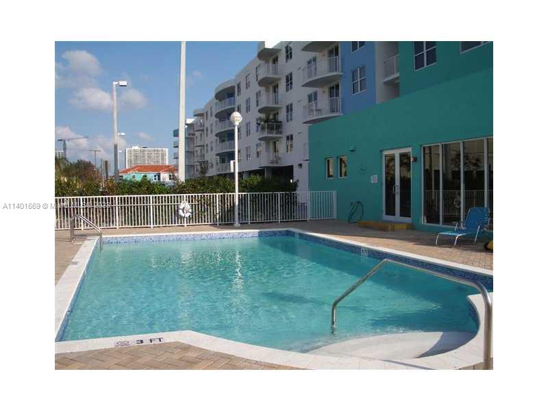 BREEZE CONDO - Residential Lease