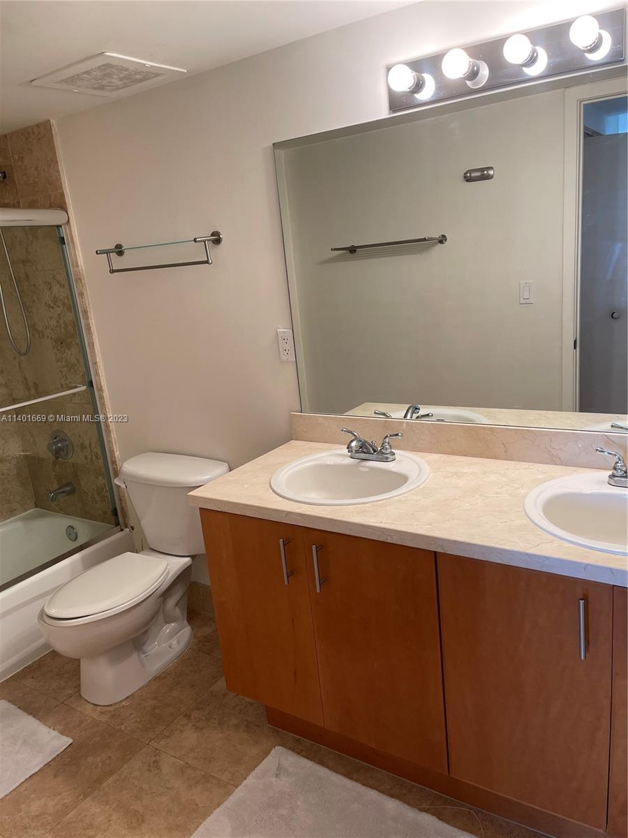 BREEZE CONDO - Residential Lease
