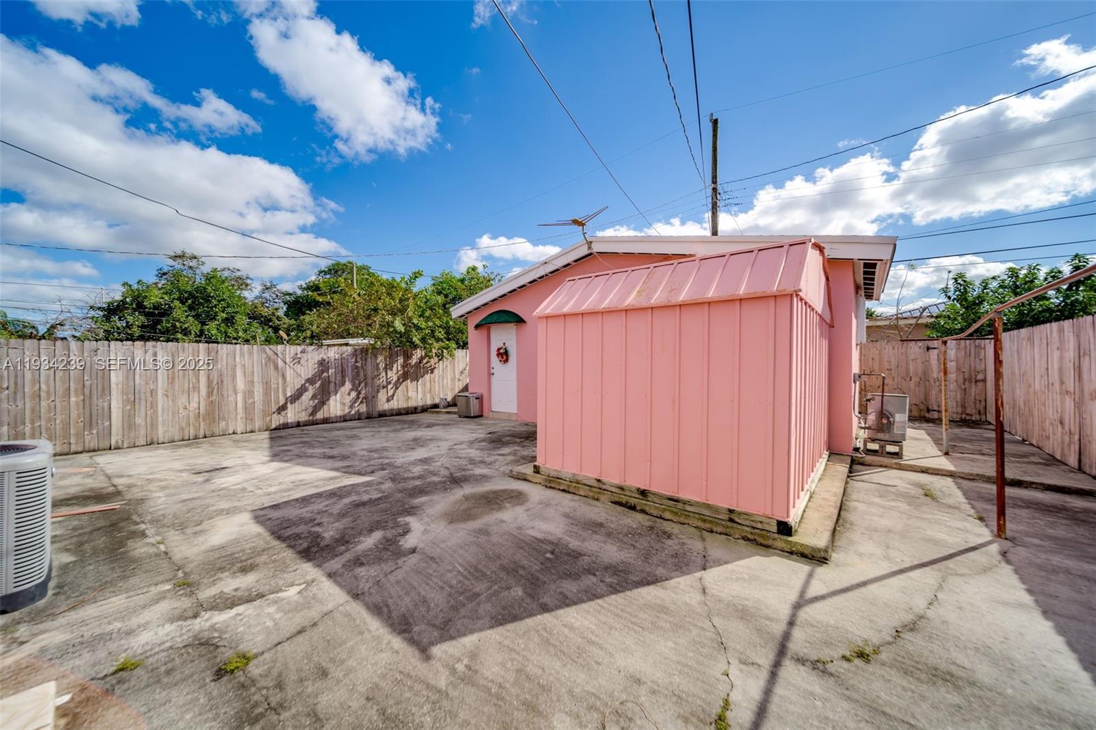 HIALEAH 13TH ADDN AMD PL - Residential