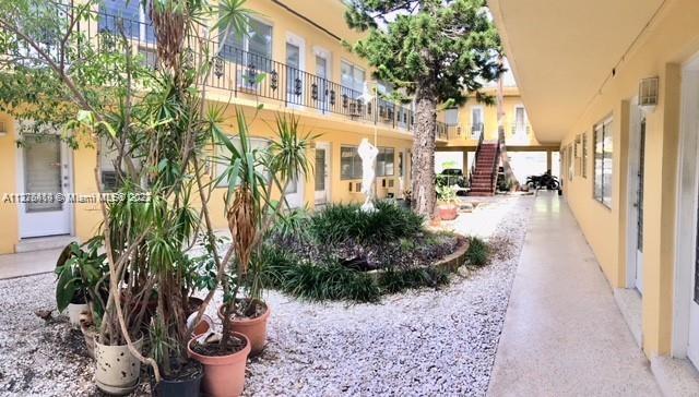 GOLDEN DREAMS CONDO - Residential