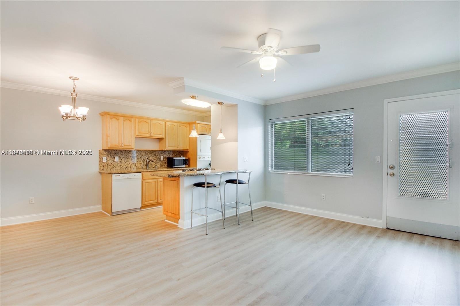 GOLDEN DREAMS CONDO - Residential