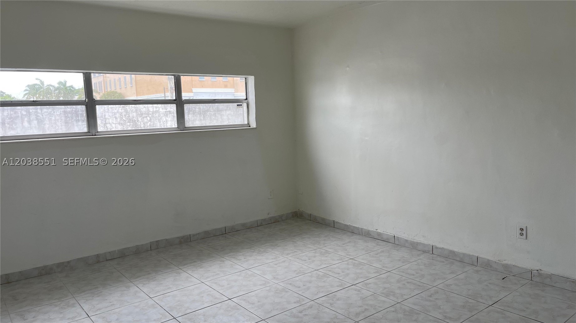 SUTTON HOUSE CONDO - Residential Lease