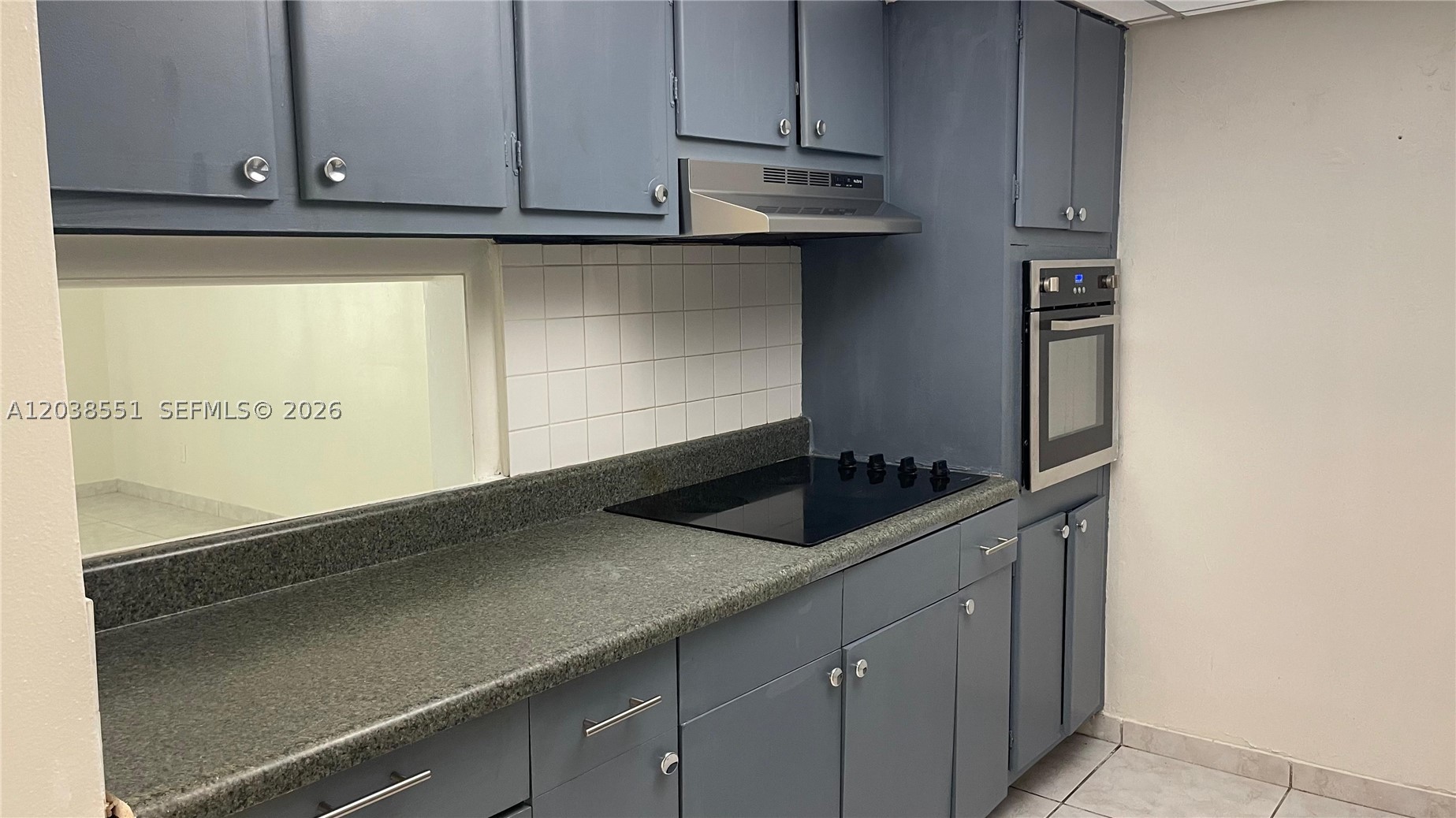 SUTTON HOUSE CONDO - Residential Lease