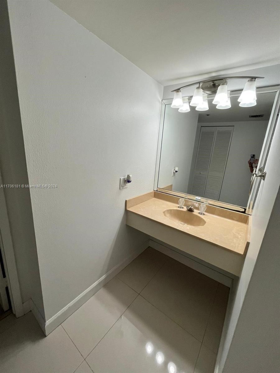 The Grand | Venetia Condo - Residential Lease