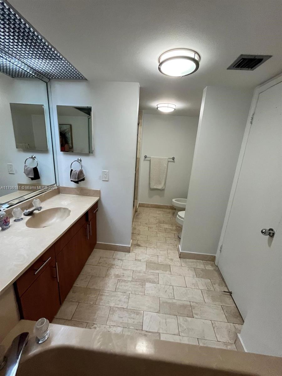 The Grand | Venetia Condo - Residential Lease