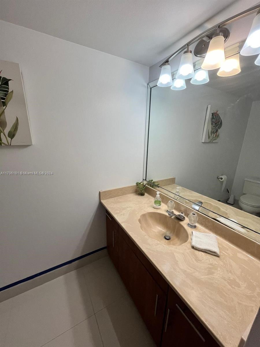 The Grand | Venetia Condo - Residential Lease