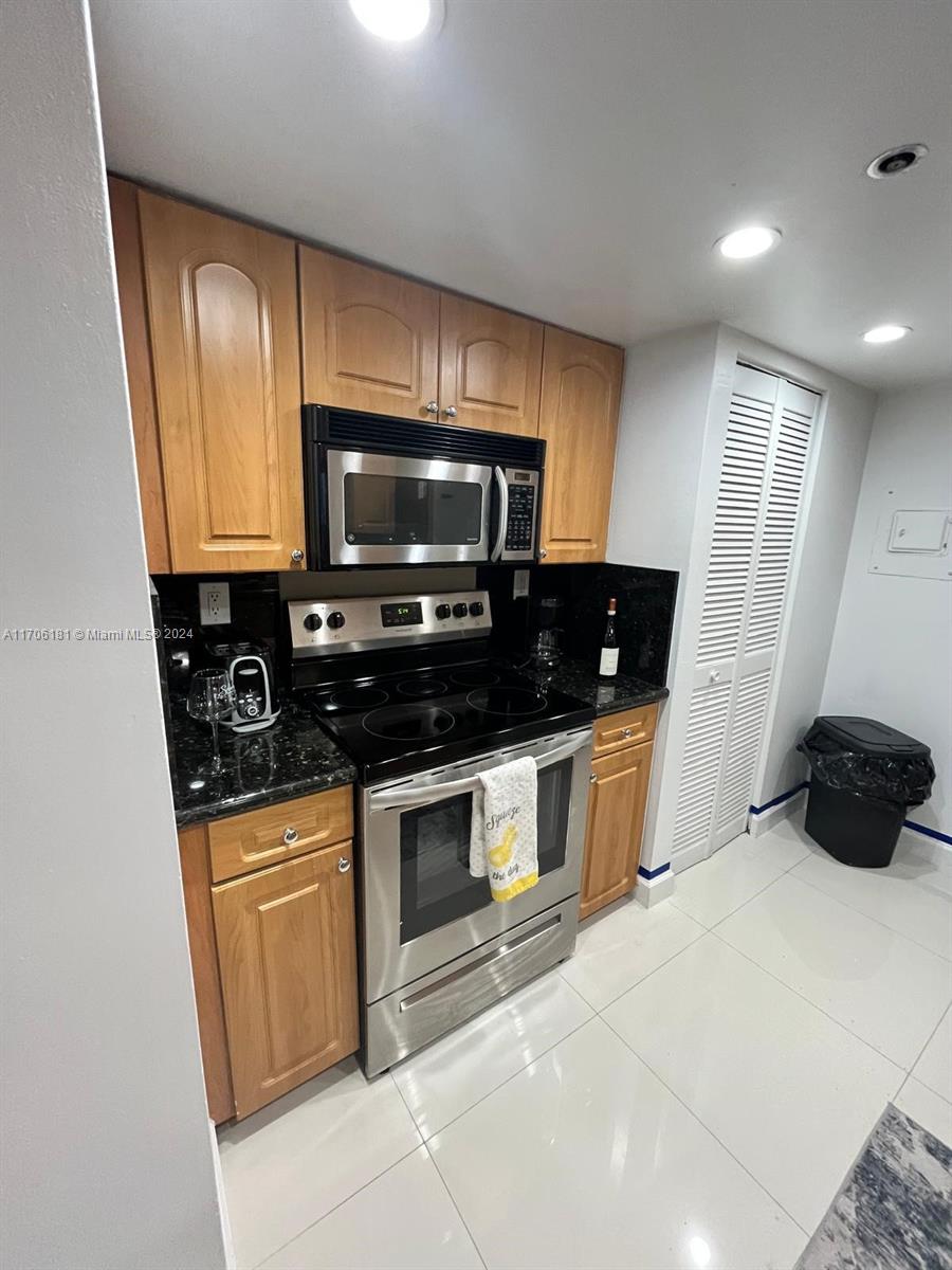 The Grand | Venetia Condo - Residential Lease