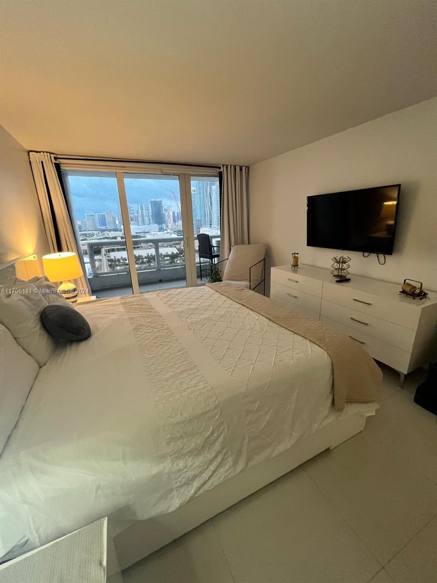 The Grand | Venetia Condo - Residential Lease
