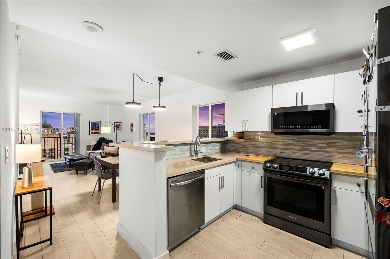TEN ARAGON CONDO - Residential