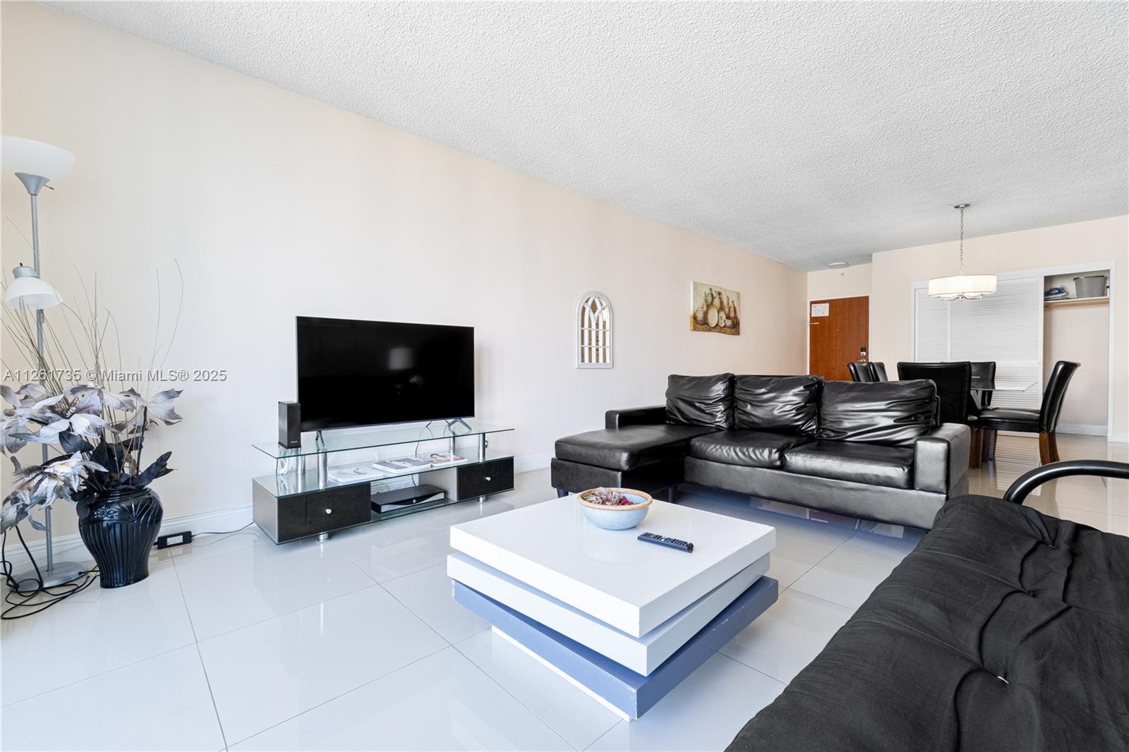 TIDES ON HOLLYWOOD BEACH - Residential