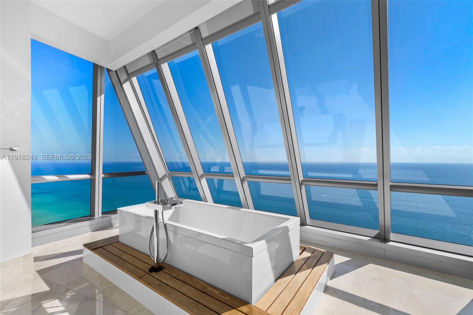 JADE OCEAN CONDO - Residential
