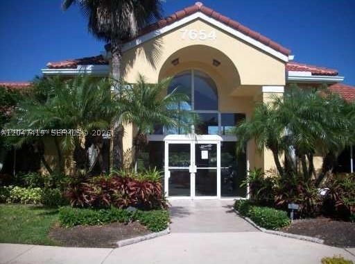 SOUTH PALM PLACE CONDO - Residential