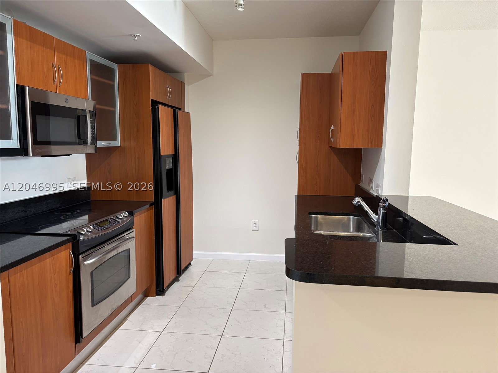 VENTURE AT AVENTURA WEST - Residential