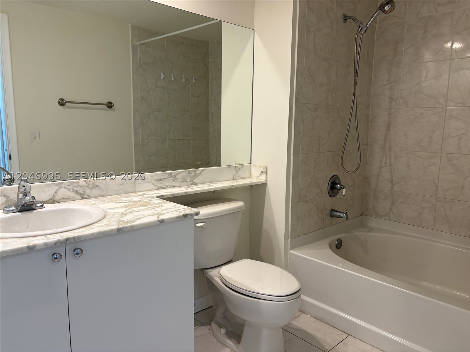 VENTURE AT AVENTURA WEST - Residential