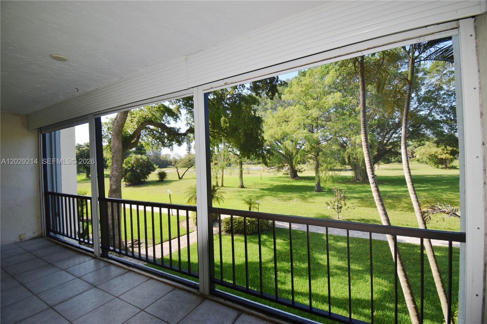 GREENS OF INVERRARY PHASE - Residential