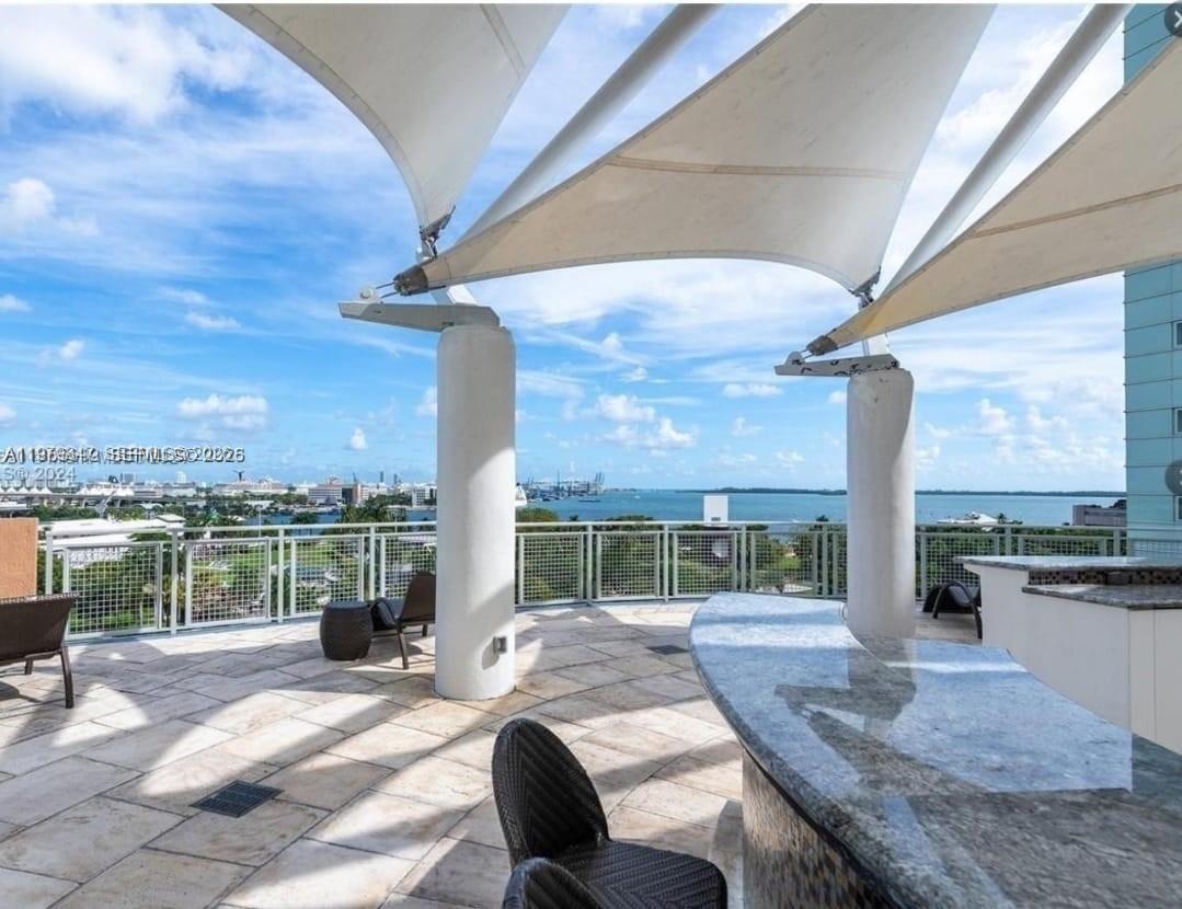 VIZCAYNE NORTH CONDO - Residential