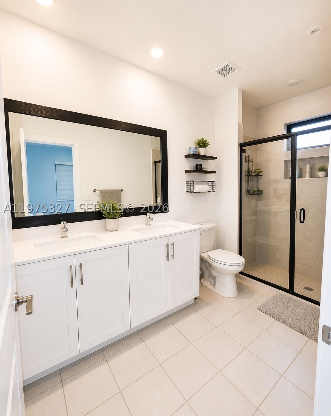 ESTATES AT SILVER PALM - Residential