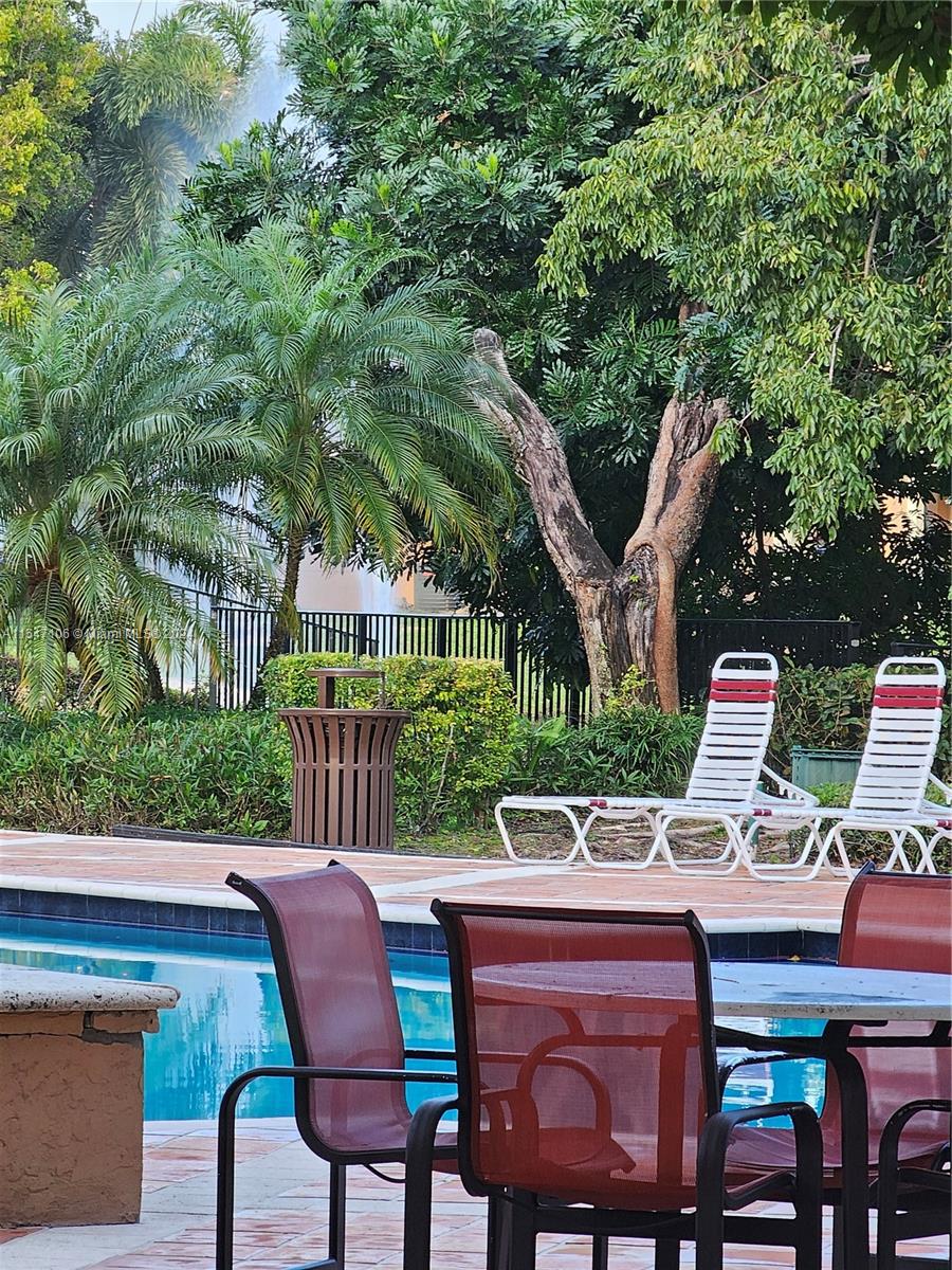 CARRINGTON AT COCONUT CRE - Residential Lease
