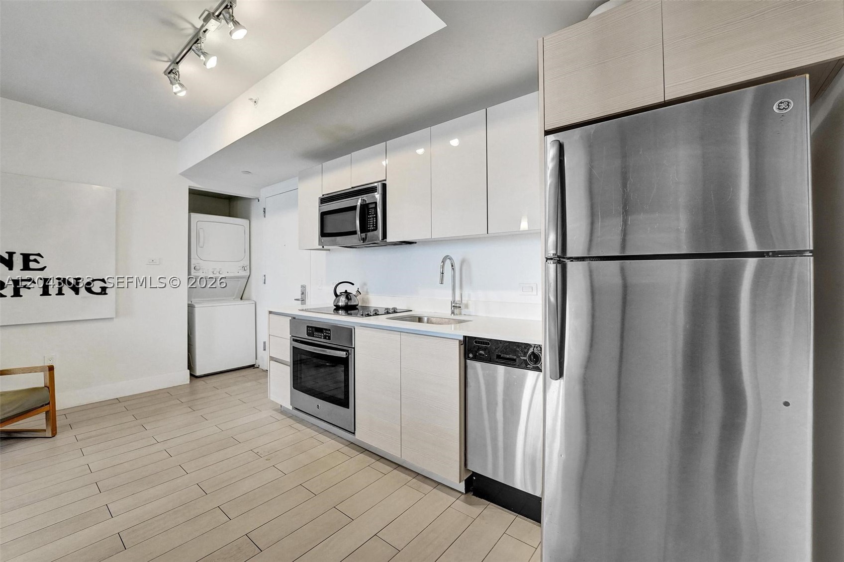 BEACHWALK CONDOMINIUM - Residential