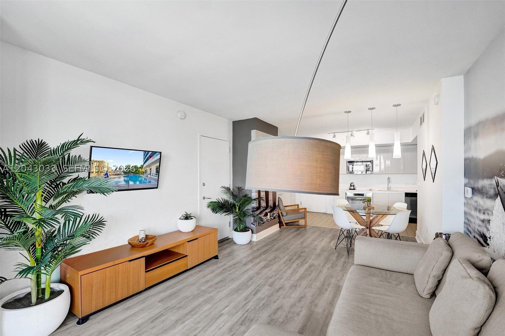 BEACHWALK CONDOMINIUM - Residential