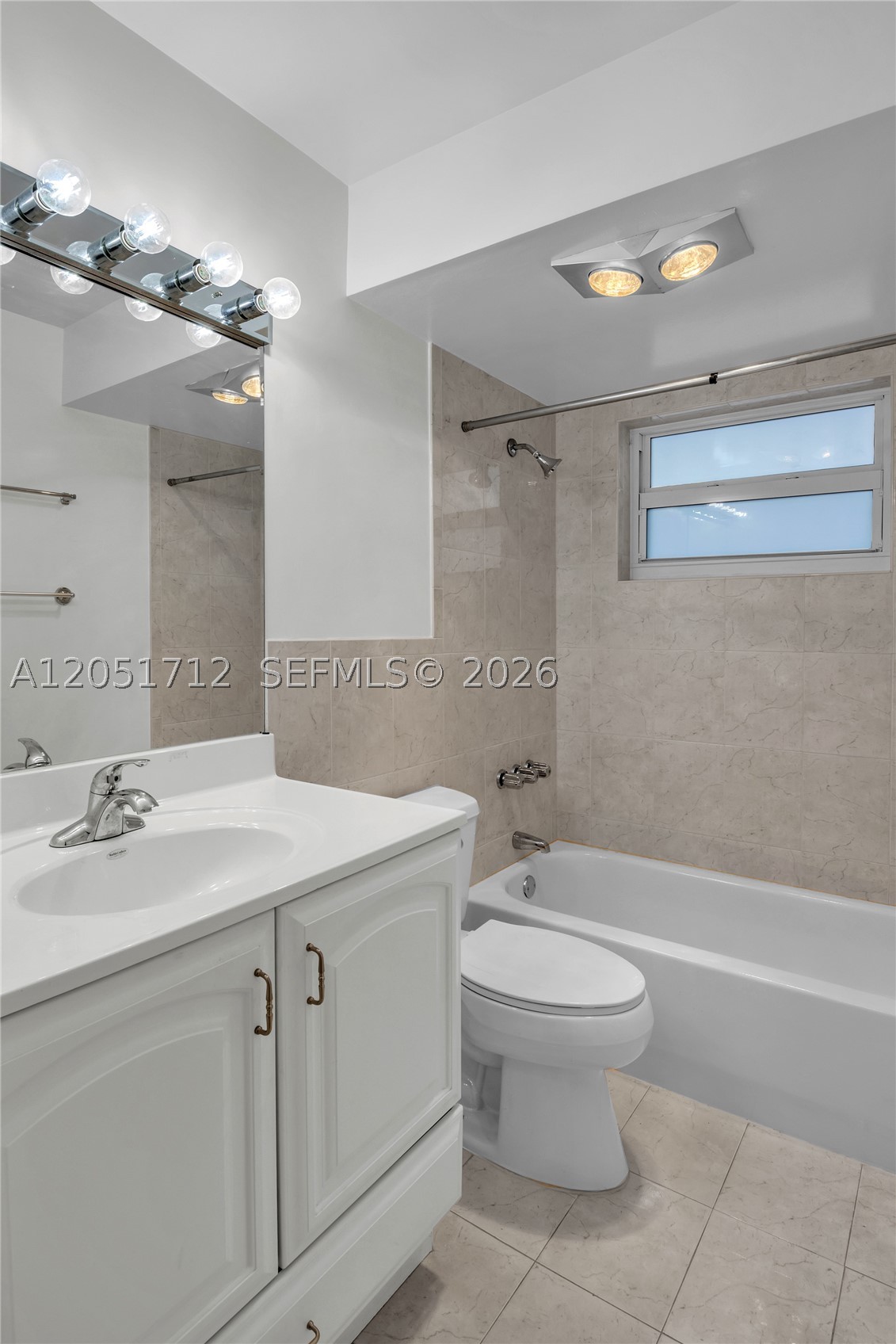 FAIRWAYS ROYALE CONDO - Residential Lease