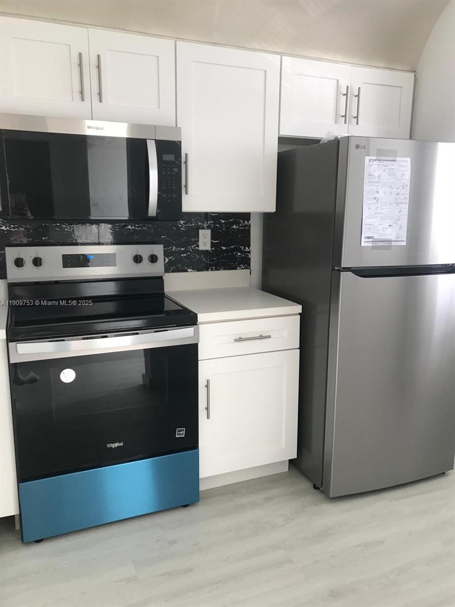 MONTEREY VILLAGE-TWO COND - Residential