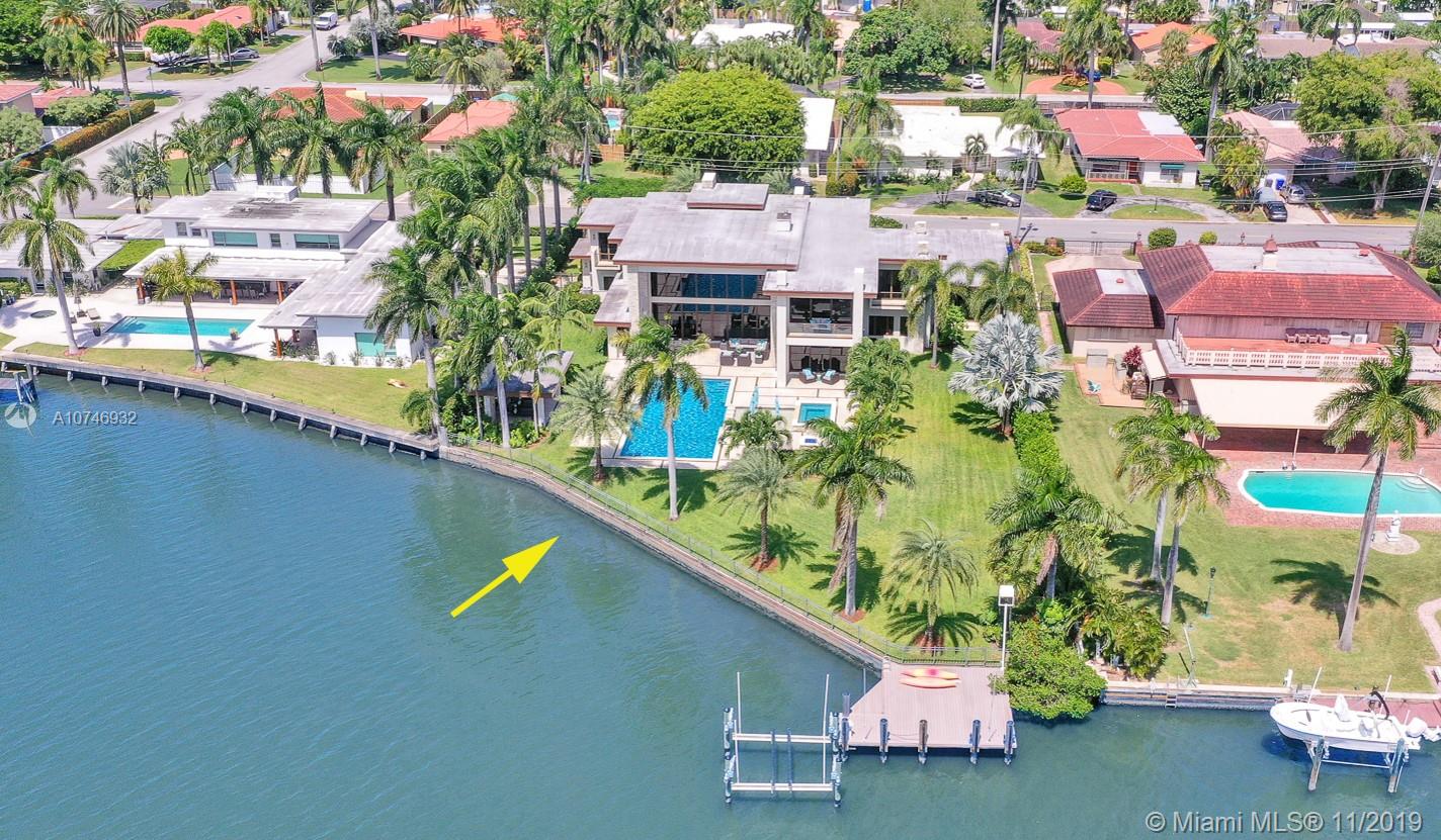 HOLLYWOOD LAKES SEC - Residential