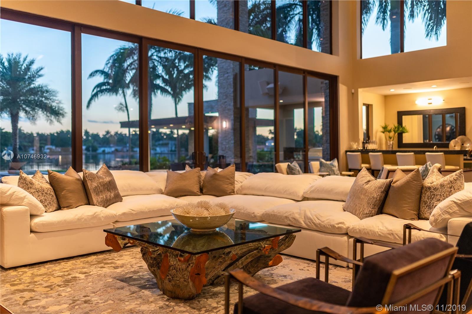 HOLLYWOOD LAKES SEC - Residential