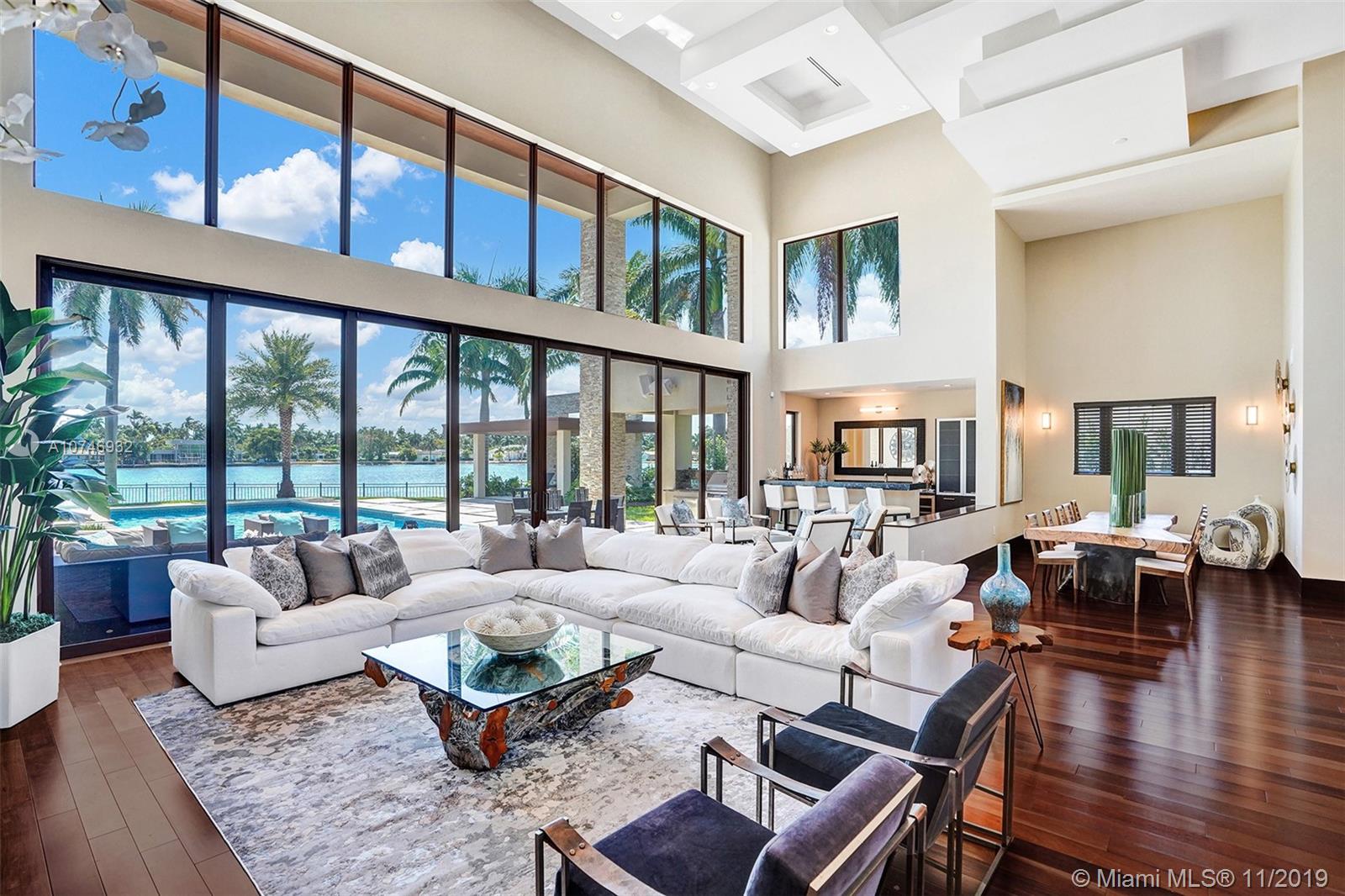 HOLLYWOOD LAKES SEC - Residential
